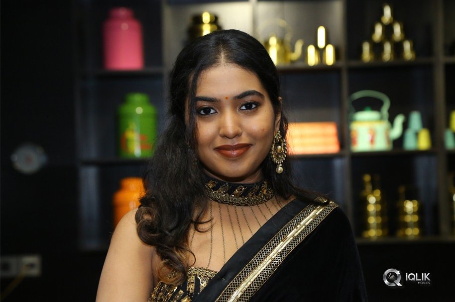 Jeevitha-Rajasekhar-Daughter-Shivatmika-Birthday-Consecrations